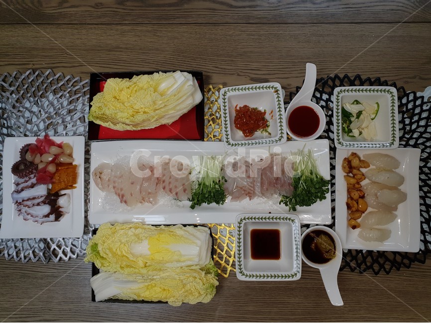 광어회,스시,일식,회,숙성회,날생선,광어한상,음식,식재료,요리,food,cook,meal,dishes,food reserves,수산물,해산물,fishery products,seafood