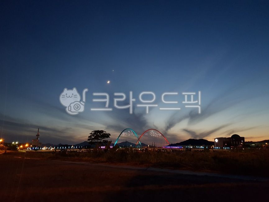 sky,night view,light,night,bridge,Daejeon,lighting,Hanbit Tower,expo,building,architecture