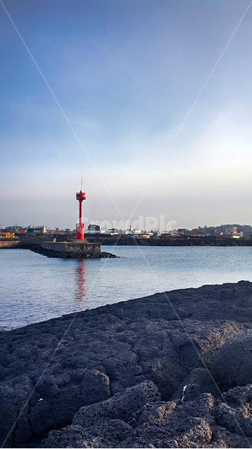 등대,바닷가,promontory,곶,nature,자연,water,물,옥외,sea,바다,ocean,대양,land,나라,shoreline,해안선,등대,lighthouse