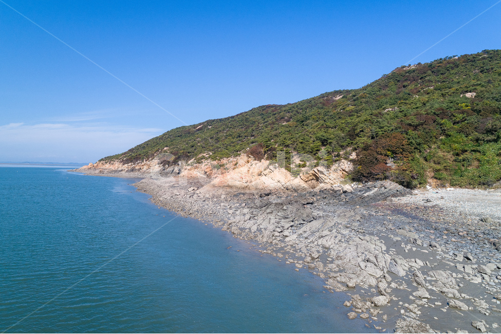잠봉도,바닷가,항공촬영,인천,서해안,바다,해안선,연안,바위,섬,자연,풍경,nature,landscape,promontory,곶,slope,경사,outdoors,옥외