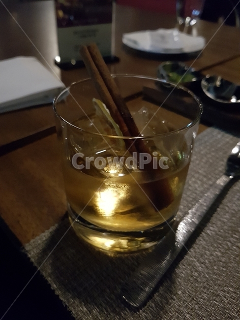 칵테일,술,계피,술잔,러스티네일,알콜,음주,유리잔,술,주류,alcohol