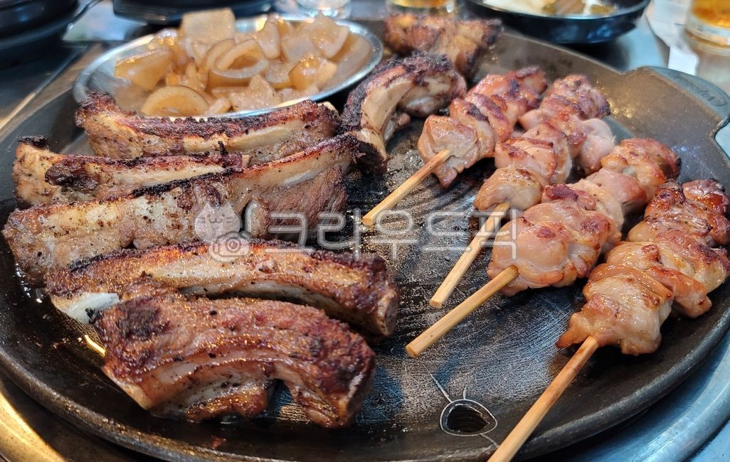 등갈비,등갈비구이,돼지등갈비,돼지등갈비구이,등갈비소금구이,닭꼬치,구이,바베큐,bbq,음식