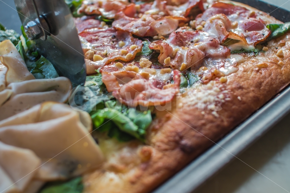 피자,pizza,햄,베이컨,치즈,야채,컷팅,맛있는,요리,조리,음식,food,음식,식재료,요리,food,cook,meal,dishes,food reserves,빵,bread,양식,서양음식,서양요리,western food,western dishes,western meal,western cook