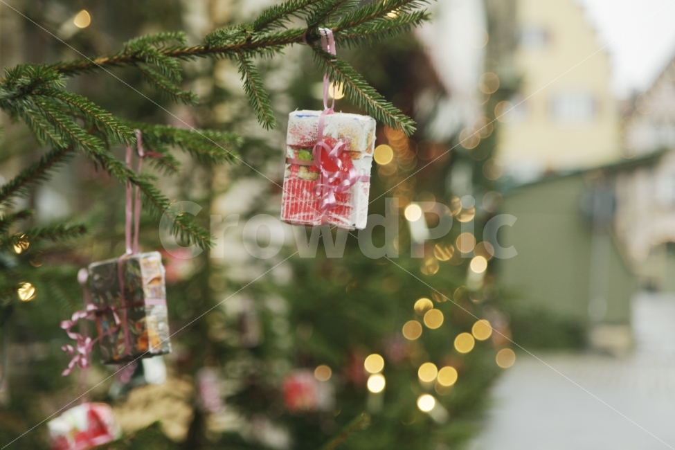 gift,Christmas,light,germany,christmas tree,tree,old town,rotenburg,christmas,decoration