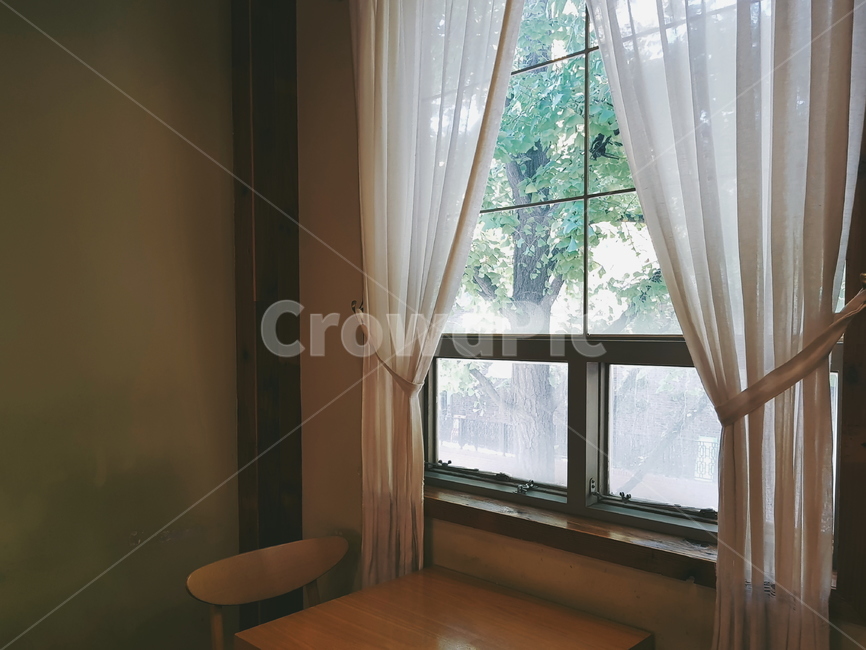 카페,창가,창문,의자,감성,감성사진,인테리어,실내디자인,interior design