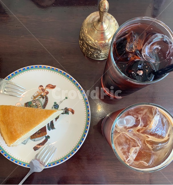 케이크,아메리카노,커피,카페,브런치카페,케이크세트메뉴,아이스티,케잌,cake,coffee,brunch