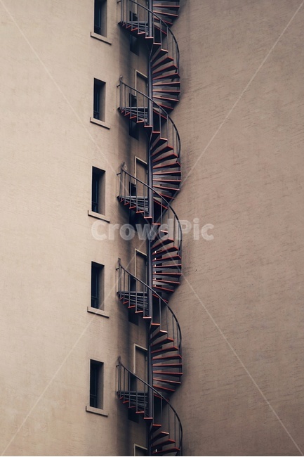 나선계단,계단,외벽,건축,건축물,architecture,spiral,stair,금속,건축물,건물외관,exterior,building,structure,architecture,construction