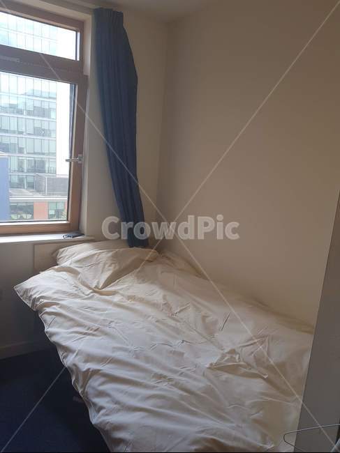 bedroom,침실,room,방,indoors,옥내