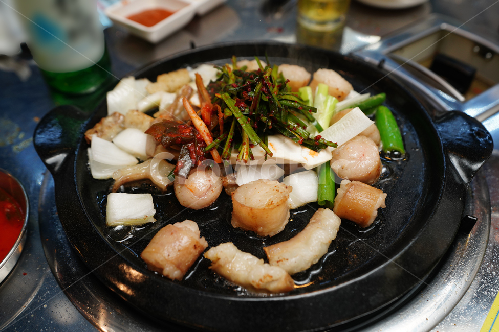 술안주,막창,곱창,염통,대창,소,육식,육류,먹방,음식,부추,안주,불판,술자리,모임,푸드,음식,식재료,요리,food,cook,meal,dishes,food reserves,육류,고기,meat