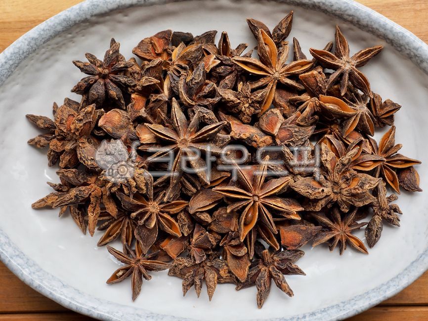 staranisehall,asianfood,spice,cookingingredients,Star Anise Hall,scent,Asian food,dryfood,dry food,indianfood,cooking,organic,starshape,chinesefood,anise,Indian food,Spice,octagonal,star shape,cooking ingredients,brown,Chinese food,octagonal incense,food,
