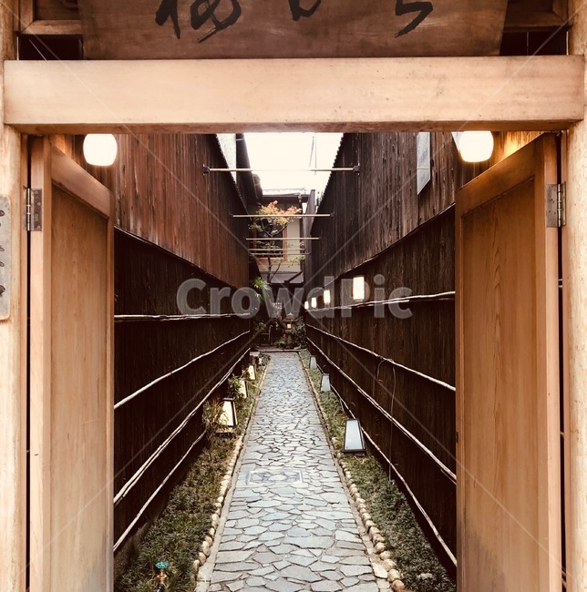 일본,교토,골목,식당,돌길,나무,wood,corridor,복도