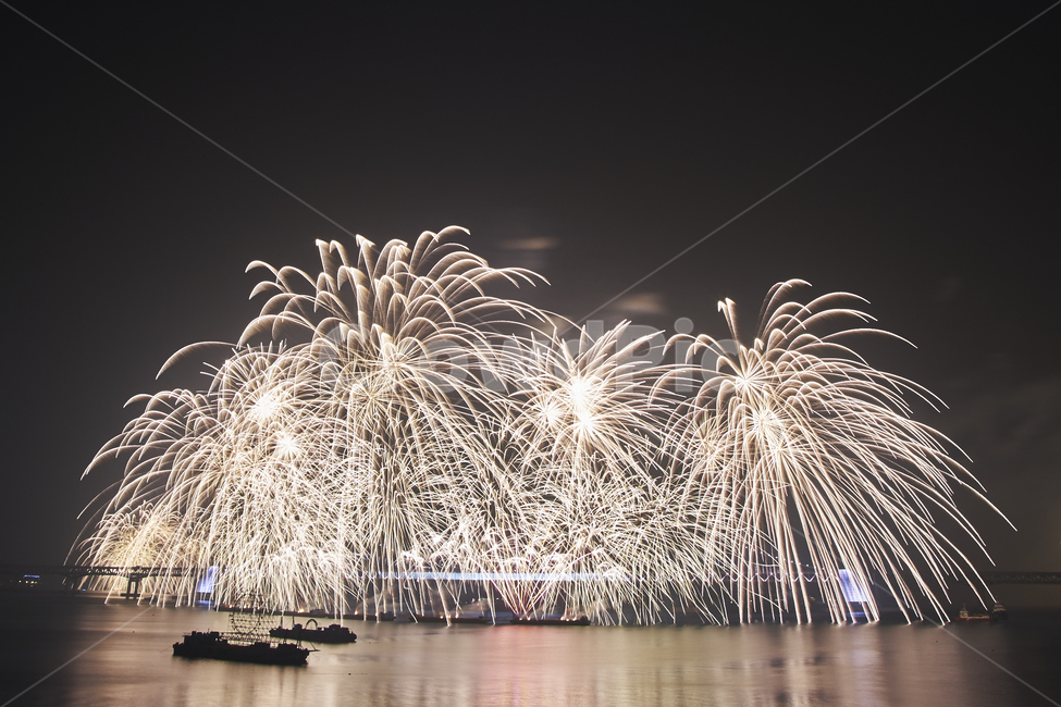 불꽃,부산불꽃축제,불꽃놀이,폭죽,부산밤바다,야경,밤,풍경,nightscape,night,landscape,nature,자연,outdoors,옥외