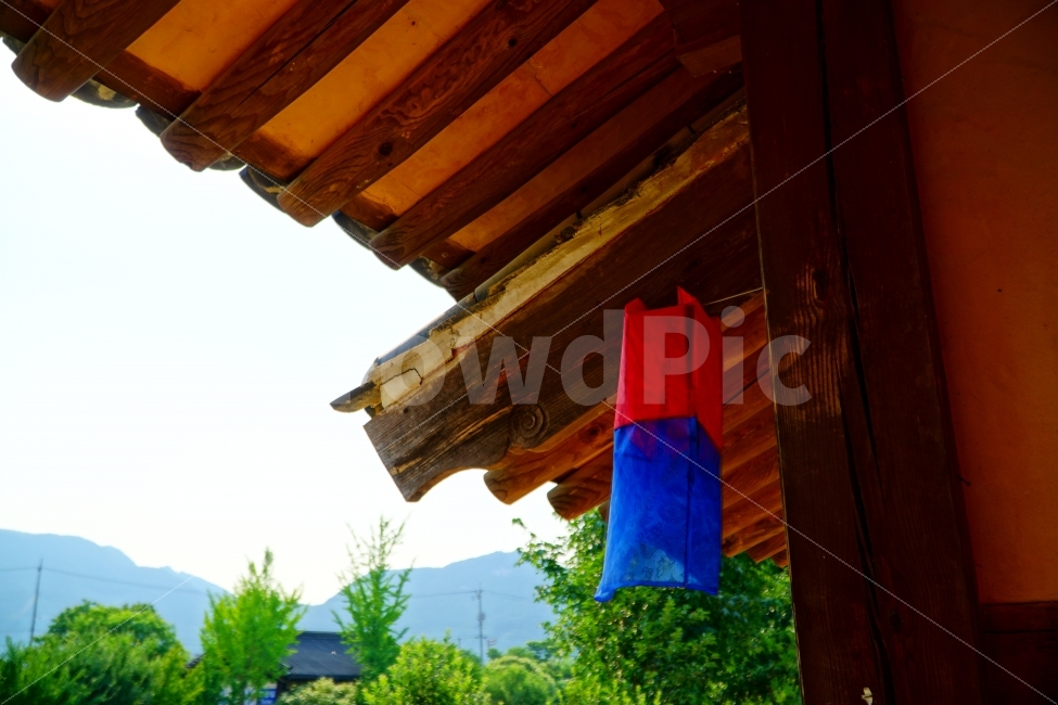 처마,한옥,전등,전통,건물,한국,건축물,건물외관,exterior,building,structure,architecture,construction,한국전통,한국문화,korean traditional,korean culture