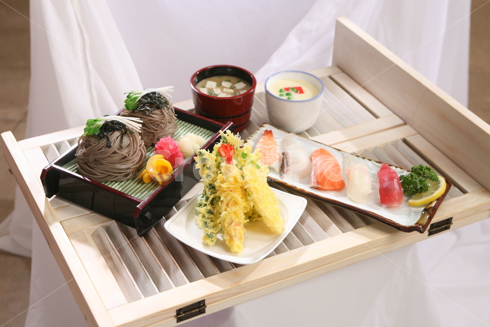 일식,일식백반,일본가정식,가정식백반,소바,메밀소바,계란찜,달걀찜,된장국,미소된장국,새우튀김,고추튀김,고구마튀김,회,초밥,새우초밥,연어초밥,참치초밥,광어초밥,락교,단무지,마늘장아찌,도시락,벤또,음식,식재료,요리,food,cook,meal,dishes,food reserves,일식,일본음식,일본요리,Japanese food,Japanese dishes,Japanese meal,Japanese cook