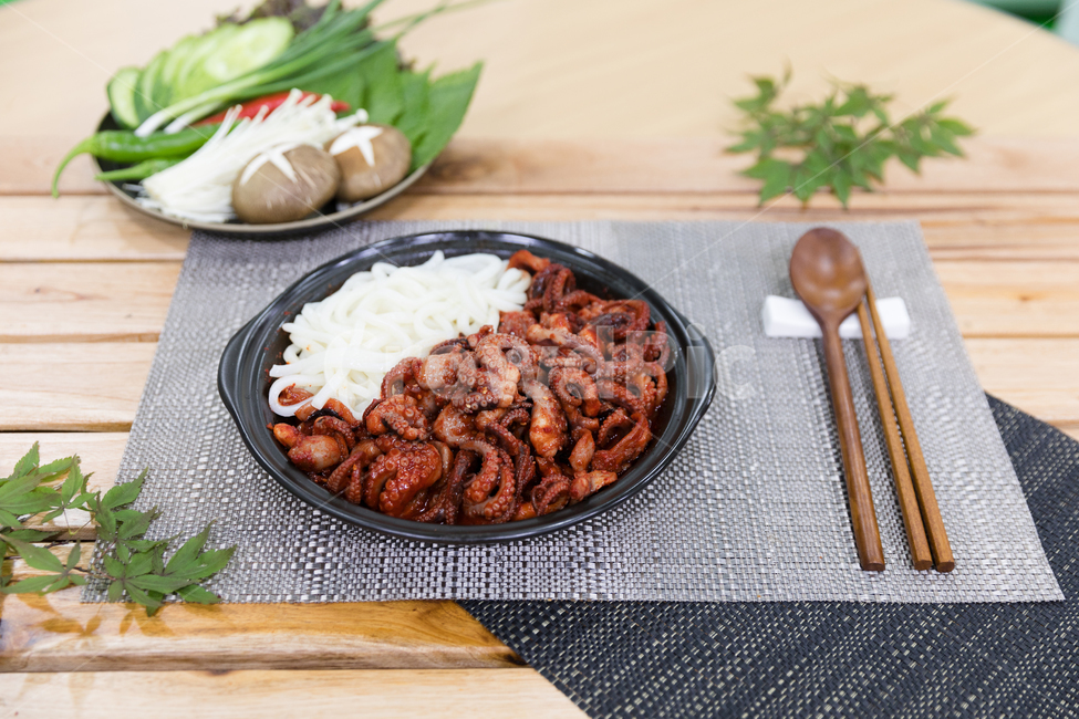 음식,쭈꾸미볶음,식사,안주,쭈꾸미,저녁식사,한식,korea,spicy,오징어볶음,식당,매콤,매운맛,red,맛집,고추장,고춧가루,식재료,요리,cook,reserves,수산물,해산물,fisheryproducts,seafood,한국음식,한국요리,food,dishes,korean,meal,koreancook,맛있다,먹다,맵다,소스,볶음,음식,식재료,요리,food,cook,meal,dishes,food reserves,한식,한국음식,한국요리,korean food,korean dishes,korean meal,korean cook