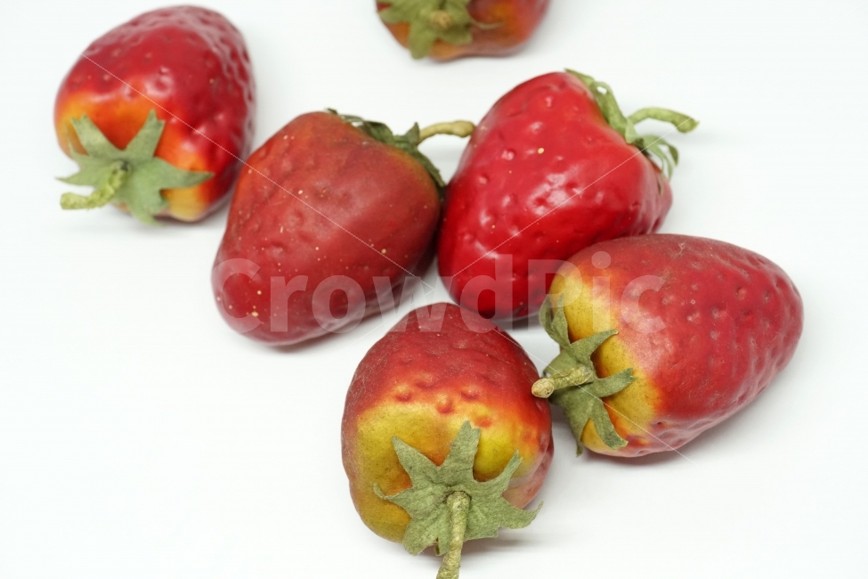 누끼,사물,물건,소품,장식품,딸기,과일,열매,fruit,strawberry,누끼사진,오브젝트,object,컨셉,콘셉,concept,과실,모형,사물,물건,오브젝트,thing,object,matter,누끼,remove background