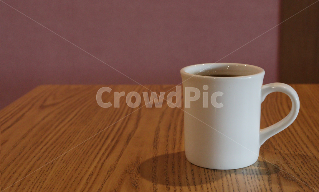 따뜻한음료,뜨거운음료,coffeecup,커피컵,cup,마실것,drink,wood,나무,컵,커피,아메리카노,뜨거운아메리카노,따뜻한커피,흰색컵,커피,카페,coffee,cafe