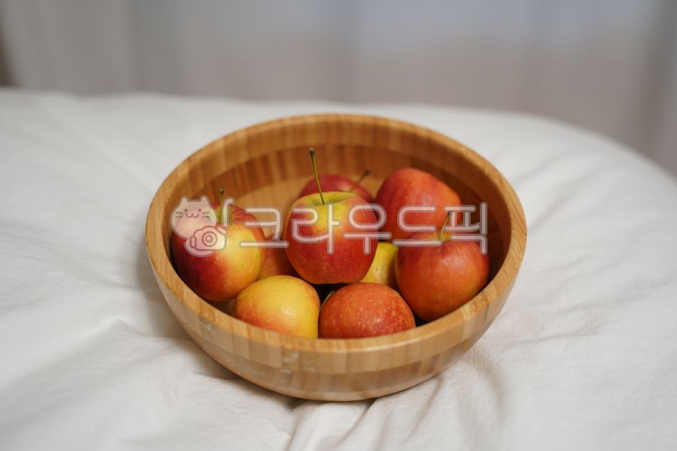 Apples,mini apples,apple,fruit,apple dessert,apple bundle