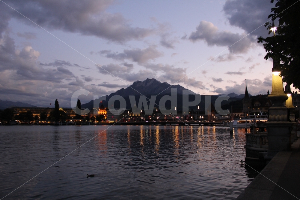 유럽,스위스,루체슨,풍경,여행,Europe,Switzerland,Luzern,landscape,travel,도시,풍경,city,landscape,해외,외국,세계,foreign,oversea,world,세계도시풍경,해외도시풍경,외국도시풍경,world cityscape,water,물,outdoors,옥외,nature,자연,waterfront,워터 프론트