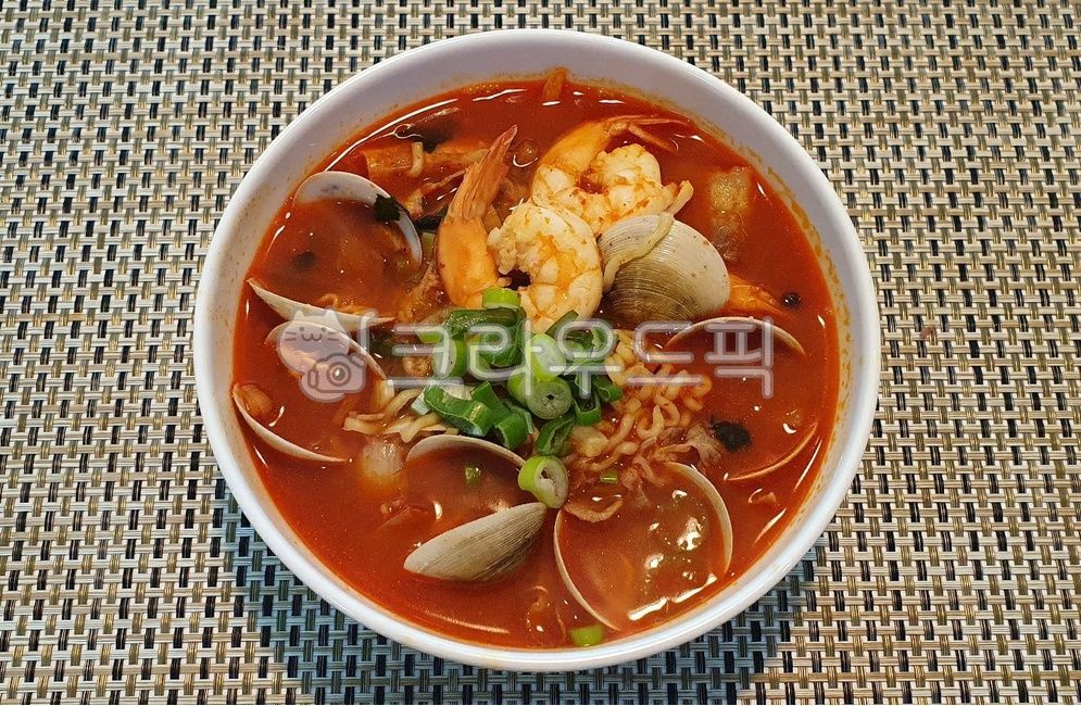 짬뽕,짬뽕라면,얼큰한라면,food,음식,라면