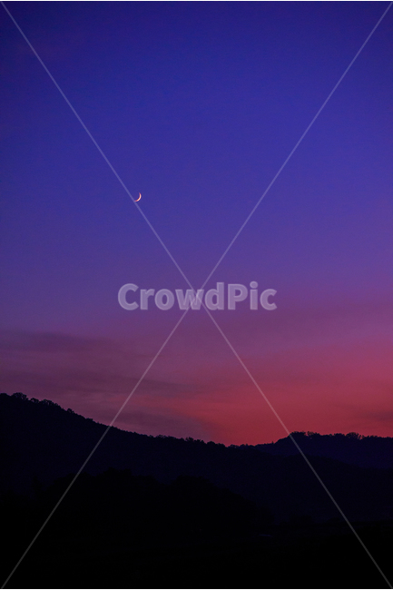 노을,하늘,달,붉은노을,sunset,moon,초승달,sky,저녁,evening,산,mountain,감성사진,구름,cloud,landscape,풍경,자연,풍경,nature,landscape,야경,밤,nightscape,night,색깔,색상,색채,색감,color sense,color sensitivity,feeling of color,outdoors,옥외
