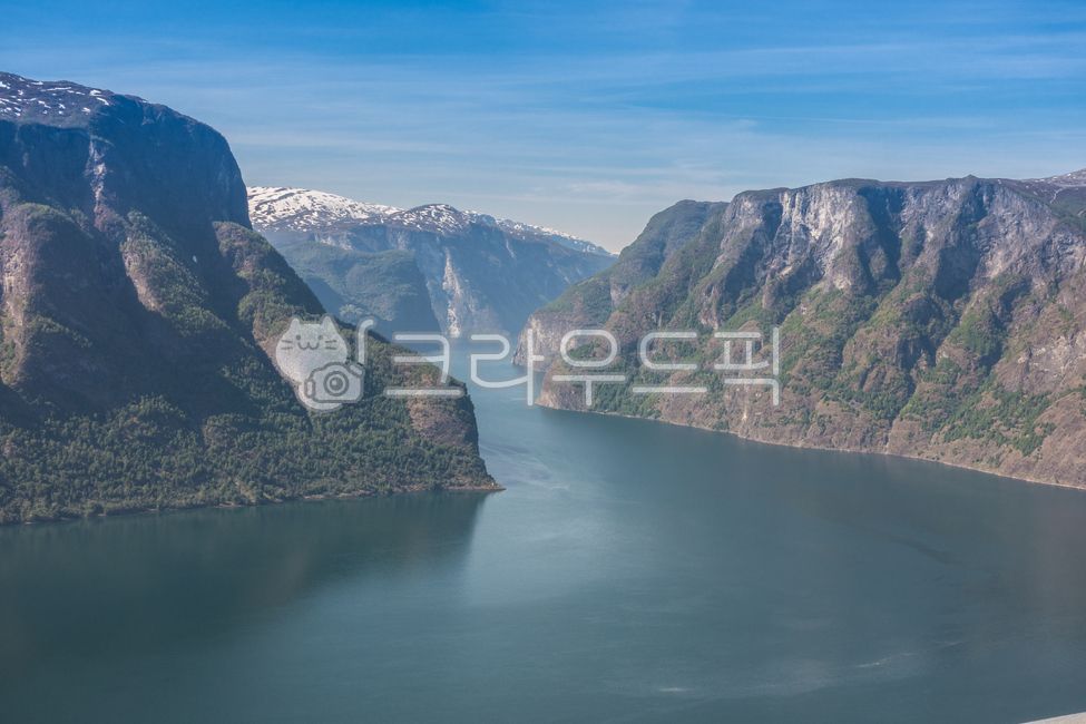 mountainrange,nature,mountain range,slope,fiord,fjord,mountain,outdoors,Norway,norway