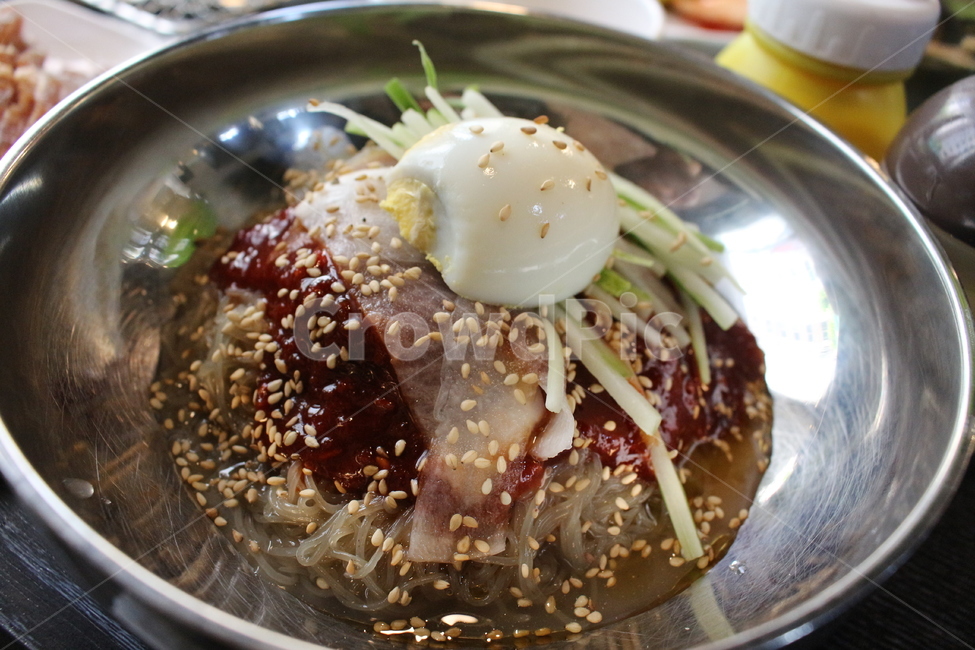 냉면,비빔냉면,noodles,고기집,여름,음식,식재료,요리,food,cook,meal,dishes,food reserves