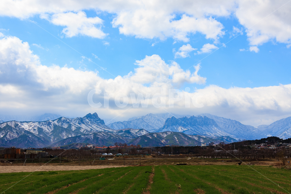 울산바위,속초,하늘,구름,산,자연,풍경,nature,landscape,한국자연풍경,한국자연경관,korea nature landscape,mountain range,산맥,outdoors,옥외,mountain