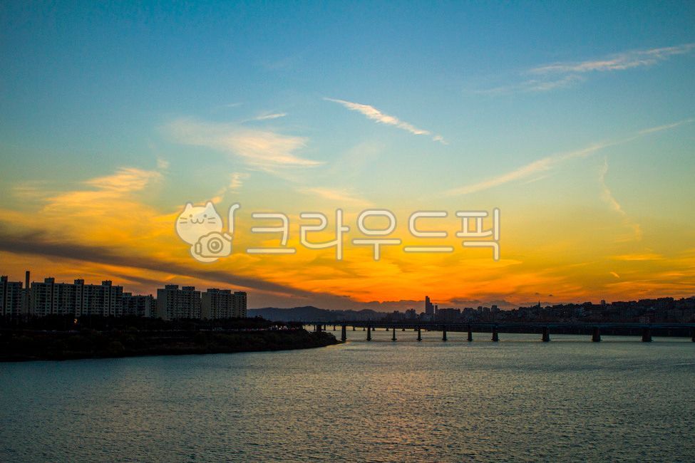 서울,한강,올림픽대로,동호대교,성수대교,건물,다리,일몰,강,황혼,building,bridge,sunset,river,dusk,레드스카이,redsky,하늘,sky,옥외,outdoors