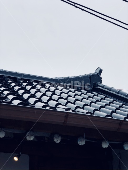 익선동,비,한옥,기와,지붕,한국전통,한국문화,korean traditional,korean culture,건축물,건물외관,exterior,building,structure,architecture,construction