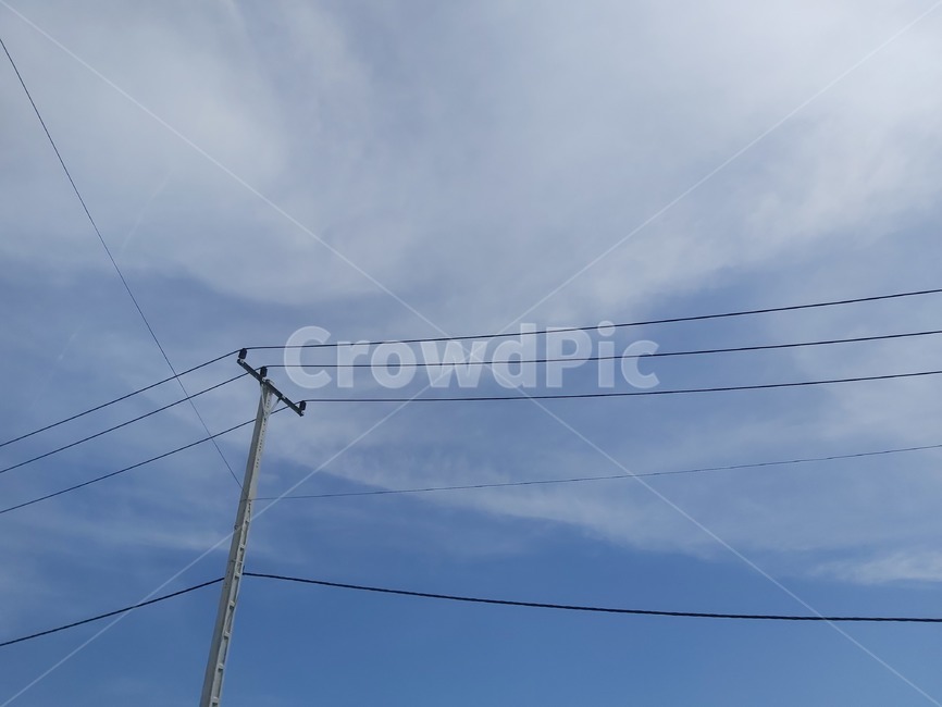 전신주,케이블,전력선,전봇대,하늘,푸른하늘,cable,powerlines,utilitypole