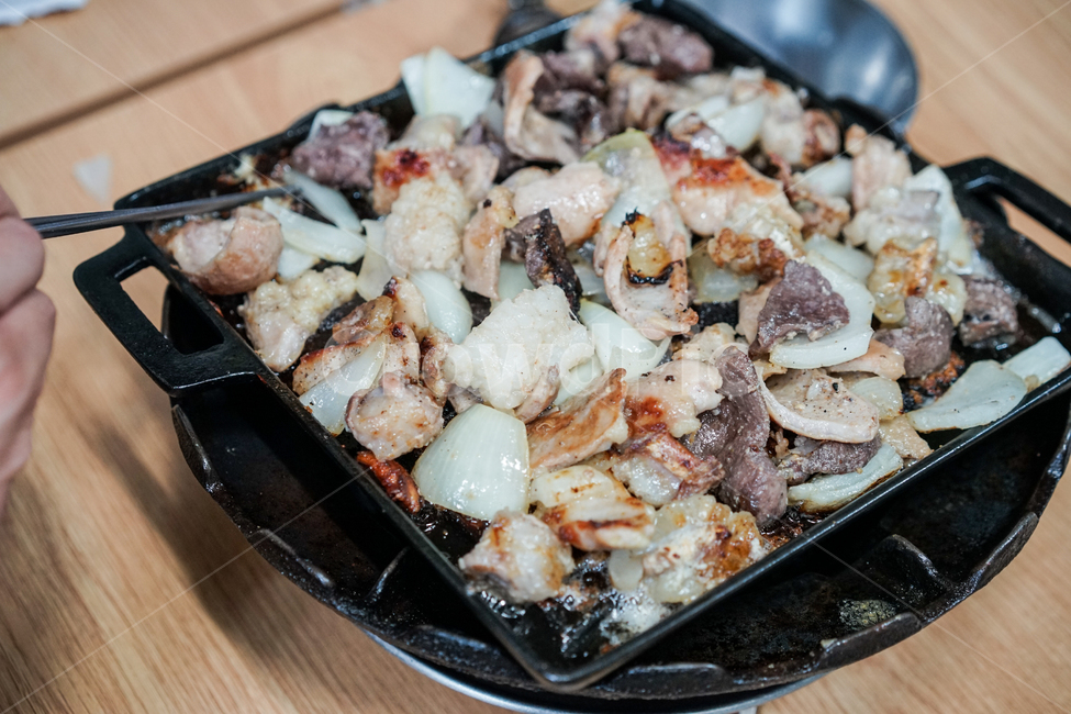 곱창,막창,고기,불판,술안주,음식,식재료,요리,food,cook,meal,dishes,food reserves,육류,고기,meat,한식,한국음식,한국요리,korean food,korean dishes,korean meal,korean cook
