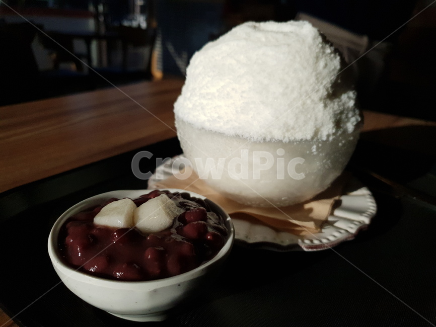 빙수,눈꽃빙수,팥빙수,여름,단팥,음식,식재료,요리,food,cook,meal,dishes,food reserves,디저트,간식,후식,dessert,snack