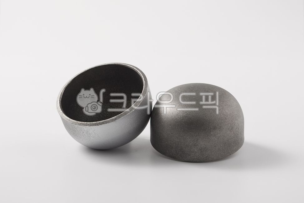 pipe fitting,Pipe end treatment,erection,steel,welding,yoke,white background,metal piping,cap,pipe,facility