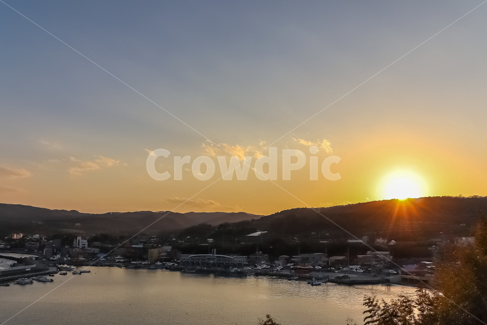 바다,구름,하늘,바닷가,sea,노을,물결,sunset,분위기,파도,여름,감성,파란색,바람,풍경,국내여행,해질녘,하늘색,수평선,황혼,저녁노을,아름다움,바다사진,일몰,일몰사진,석양,사진,붉은하늘,낭만,저녁놀,태양,운치,저녁하늘