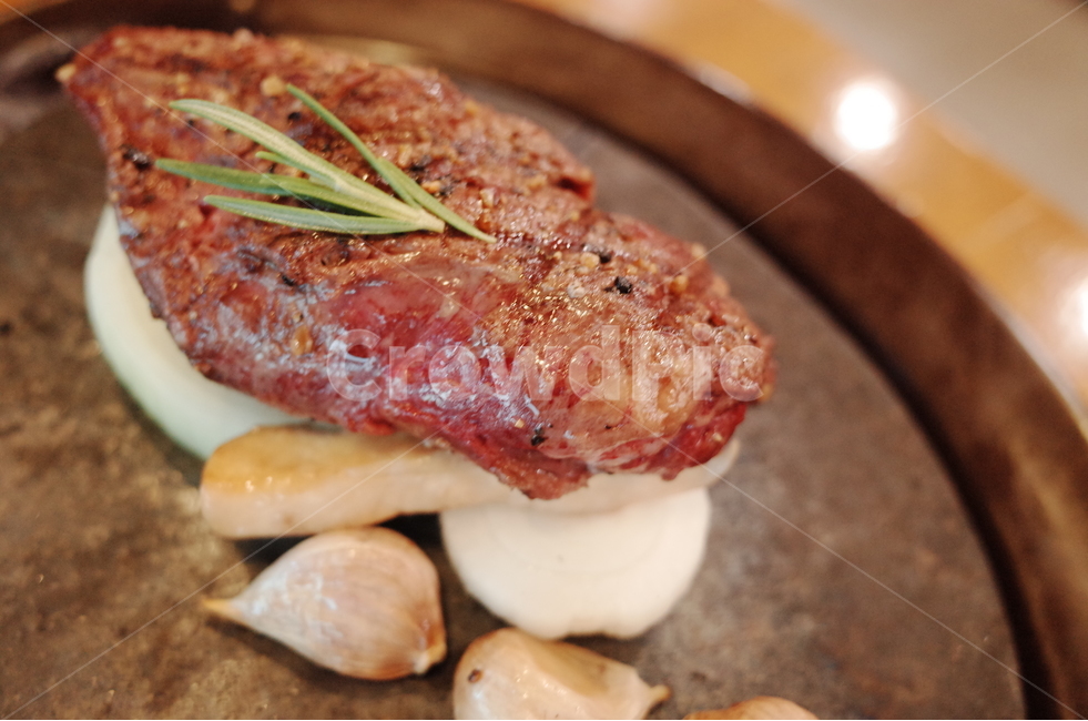 스테이크,고기,레스토랑,마늘,목살,steak,쇠고기,음식,식재료,요리,food,cook,meal,dishes,food reserves,육류,고기,meat,양식,서양음식,서양요리,western food,western dishes,western meal,western cook