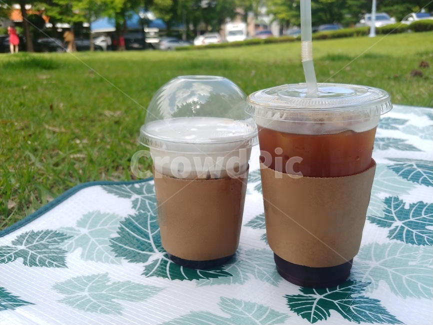 공원,산책,피크닉,소풍,돗자리,커피,아메리카노
