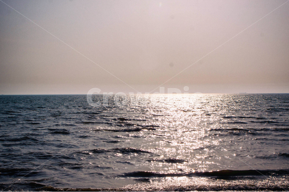 바다,해변,자연,풍경,여름바다,태양,해,sun,sunlight,햇빛,sea,beach,nature,landscape,summer,여름,일몰,sunset,sunfall,하늘,sky,자연,풍경,nature,landscape,휴식,힐링,rest,relaxation,healing,leisure activities,레저 활동,adventure,모험