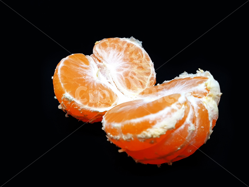 귤,과일,fruit,orange,tangerine,탠저린,클레멘타인,clementine,사츠마,satsuma,오렌지,감귤,껍질,귤껍질,제철과일,겨울제철과일,겨울과일,식품,식자재,식재료,누끼,사물,오브젝트,object,음식,식재료,요리,food,cook,meal,dishes,food reserves,과일,열매,fruit