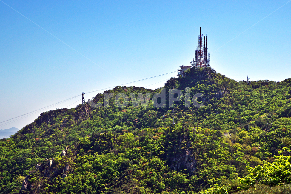 관악산,바위,기암괴석,능선,산,등산,봉우리,숲,신록,송신탑,자연,풍경,nature,landscape,building,건물,steeple,뾰족한 탑,tower,탑,architecture,건축물,spire,첨탑,outdoors,옥외