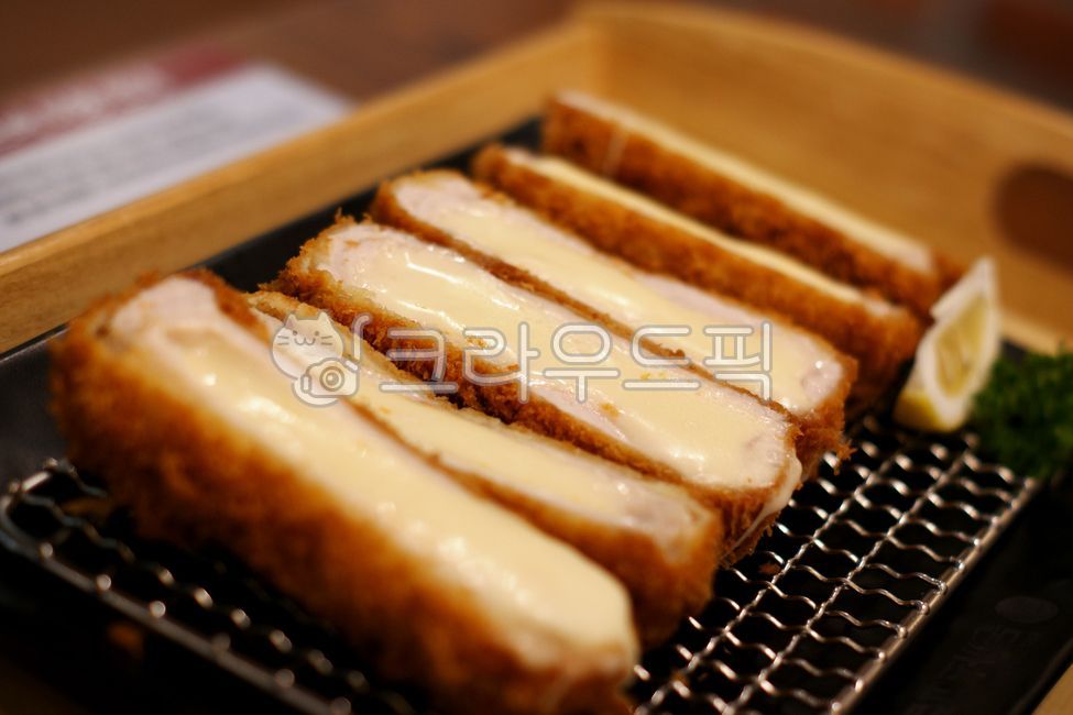 cheeseporkcutlet,Japanese food,cheese,Western food,cheese pork cutlet,japanesefood,cheesecutlet,ingredients,pork cutlet,mozzarella,westernfood,cooking,ingredient,Pork cutlet,restaurant,menu,delicious,food,meal,porkcutlet,cheese cutlet