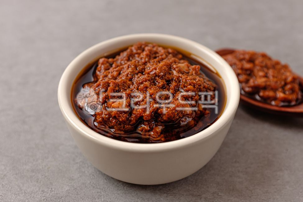 pesto,Italian culture,seasoning,close up,acidulous,ingredient,Italian food,savory,tomato sauce,tomato,sauce,food,Herb,cheese,meal,Tomato Pesto,grocery,Food Ingredients,olive oil,ingredients