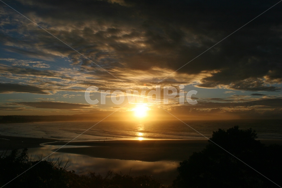 노을,바다,선셋,해변,구름,햇빛,비치,하늘,붉은색,빨강,sky,sunset,red,수평선,자연,풍경,nature,landscape,flare,플레어,light,빛,sunlight