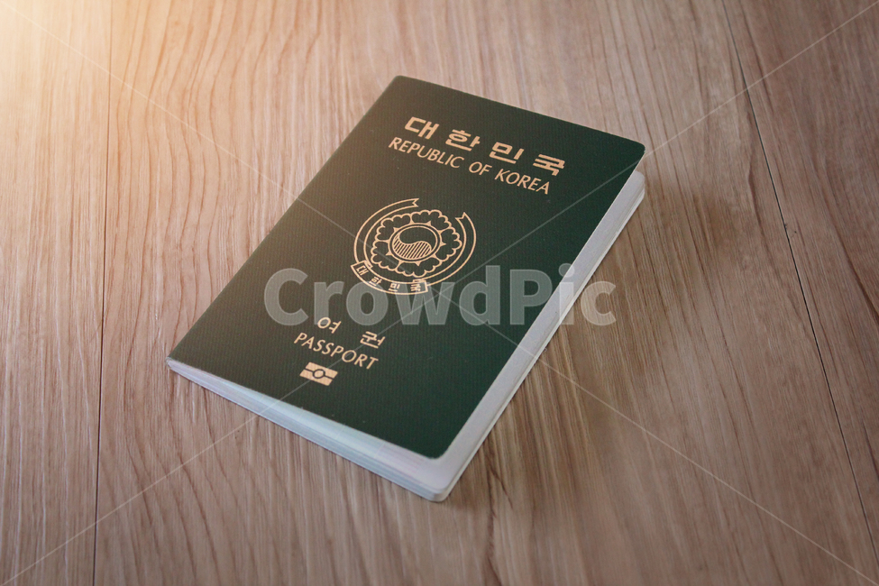 여권,한국여권,passport,대한민국여권,id,사물,물건,business,card,citizen,emigration,identification,identity,international,korea,pass,republicofkorea,security,wooden,여행,휴가,traveling,vacation,trip,사물,물건,오브젝트,thing,object,matter