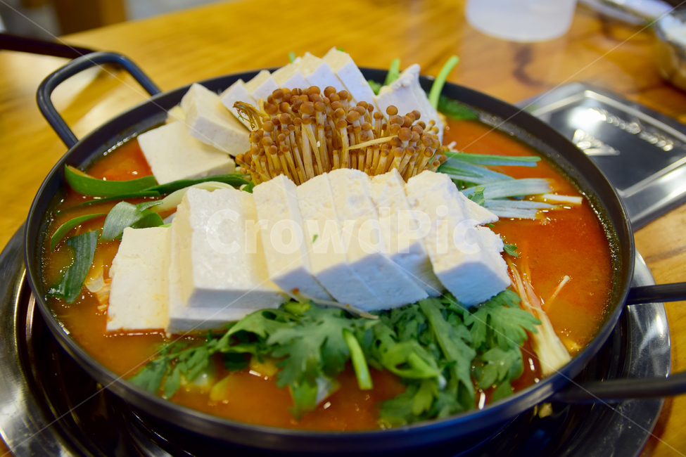 손두부,두부,손두부전골,두부전골,전골,음식,요리,식사,버섯,food,meal,dish,음식,식재료,요리,food,cook,meal,dishes,food reserves,한식,한국음식,한국요리,korean food,korean dishes,korean meal,korean cook