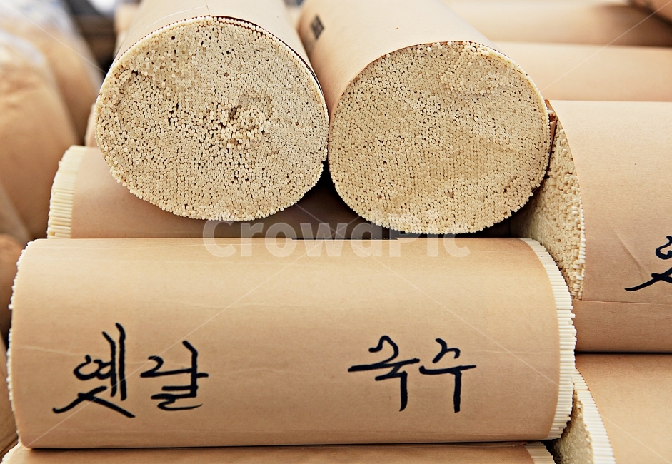 옛날국수,국수,밀가루,음식,먹거리,한식,음식,식재료,요리,food,cook,meal,dishes,food reserves,면류,면요리,noodles