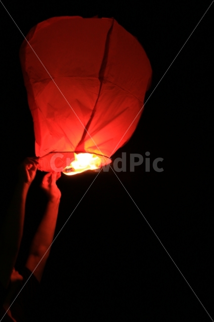 밤,사람,어둠,풍등,소원,빛,불빛,기원,축제,야경,밤하늘,여행,풍등축제,행사,불교행사,night,문화,culture,festival,carnival,event,이벤트,감성사진,한국전통,한국문화,korean traditional,korean culture,종교,신앙,religion,belief,faith,축제,행사,festival,carnival,event