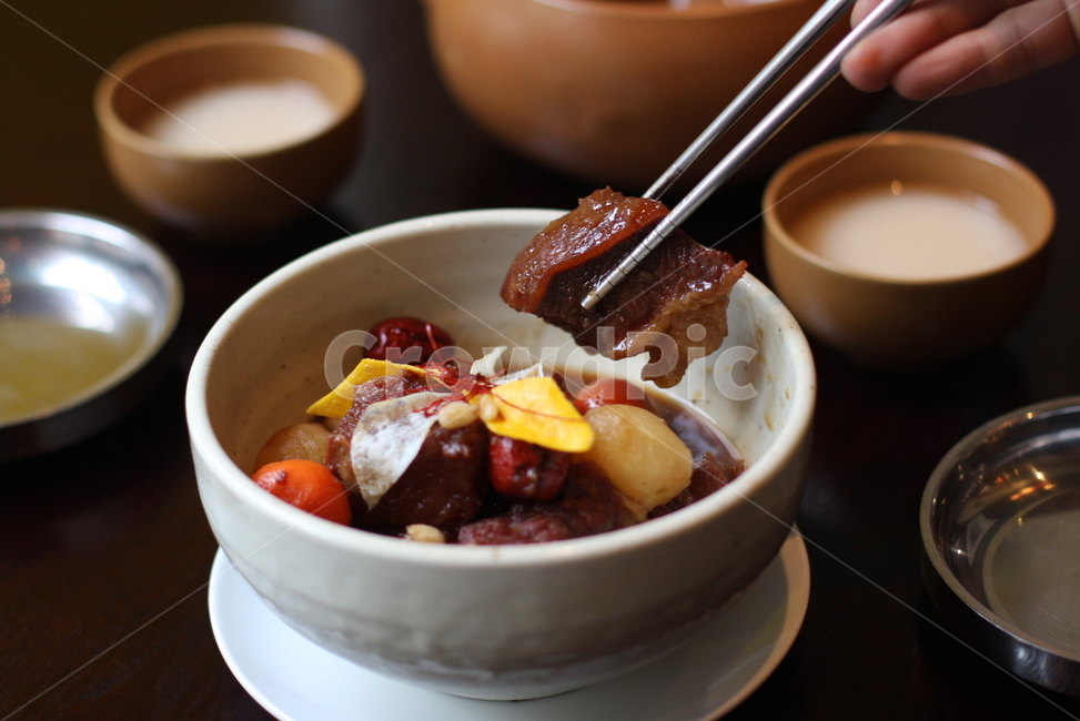 한국음식,장조림,막걸리안주,전통음식,궁중음식,고풍,전통,소고기장조림,상차림,음식,식재료,요리,food,cook,meal,dishes,food reserves,한식,한국음식,한국요리,korean food,korean dishes,korean meal,korean cook