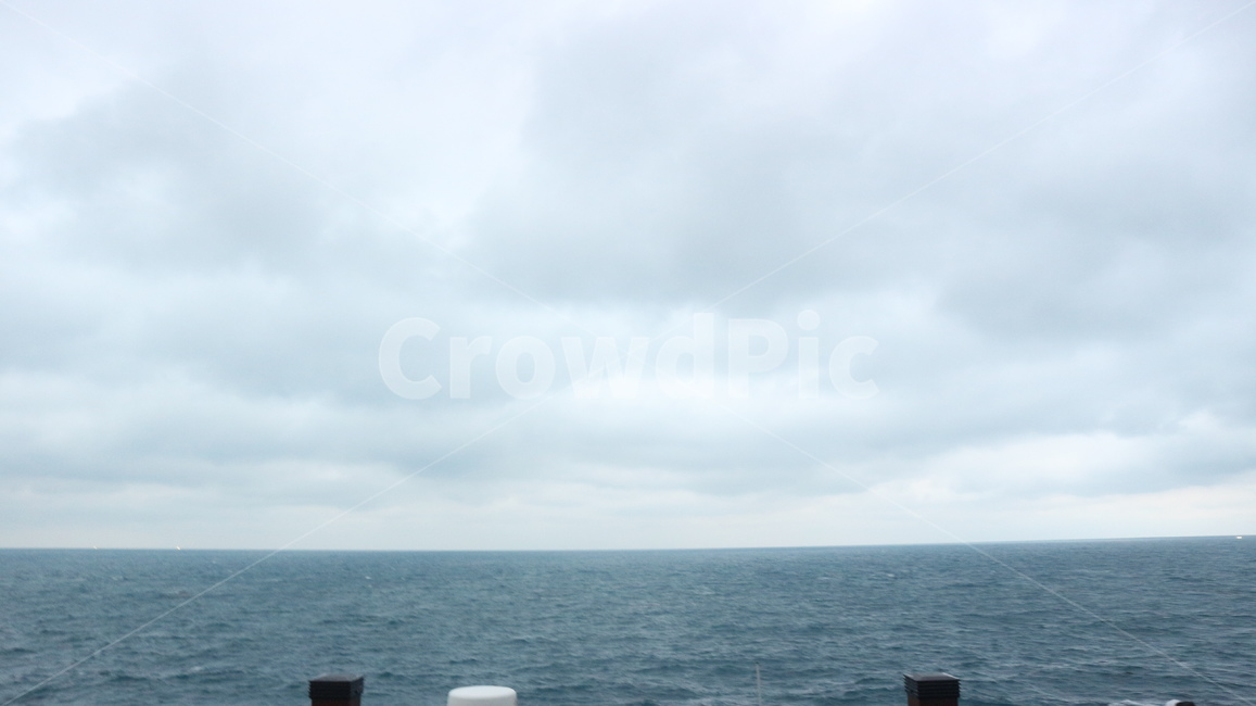 먹구름,바다,흐림,날씨흐림,구름,비오는날바다,비오는바다,바다풍경,제주도,제주,제주바다