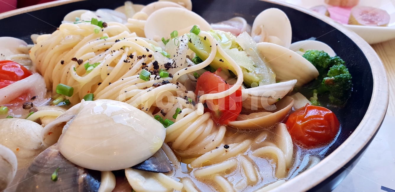 봉골레,스파게티,해산물,시푸드,누들,면발,봉골레스파게티,seafood,음식,식사,먹방,먹거리,접사,감성,음식,식재료,요리,food,cook,meal,dishes,food reserves,면류,면요리,noodles,양식,서양음식,서양요리,western food,western dishes,western meal,western cook